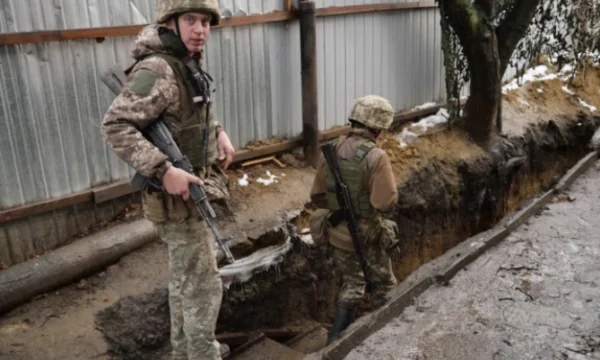 Alarmi për pushtim: Rrëfimet e ushtarëve ukrainas në front