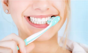 Your teeth brush mistakes fade your smile