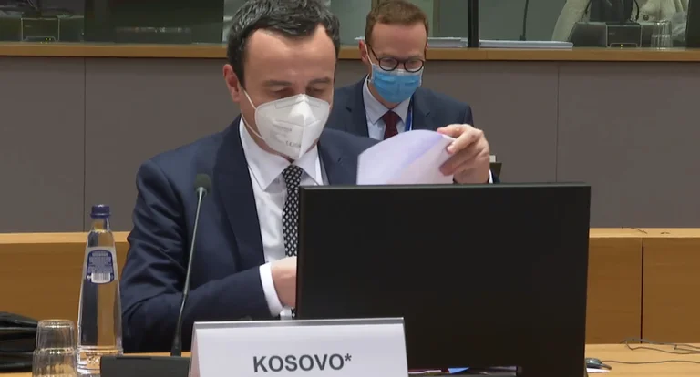 Kurti: Edhe pas njëzet vjetësh, unë e gjej veten duke luftuar për një Kosovë të pavarur dhe sovrane