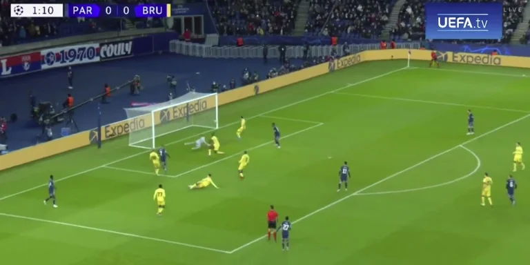 Mbappe ngrit në këmbë Parisin me dy gola brenda shtatë minutave në sy të Leo Messit