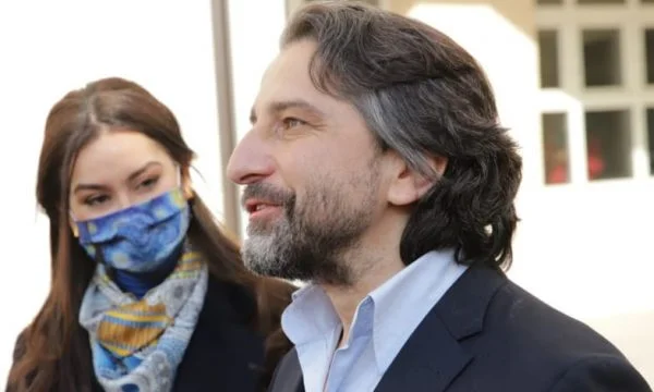Gruaja e Ramës: Përparimi do të punojë pa pushim për të çuar lart titullin e tij Kryetar i Komunës, ditë të mira janë para nesh