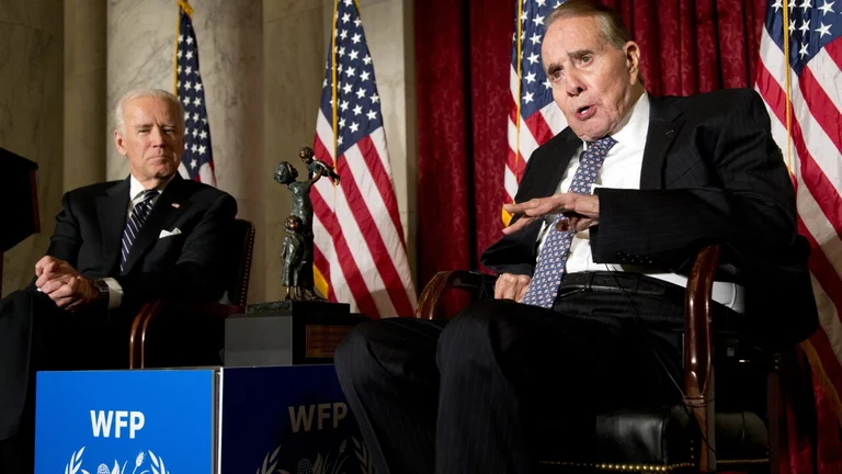 Ky është reagimi i presidentit Biden pas vdekjes së senatorit Dole