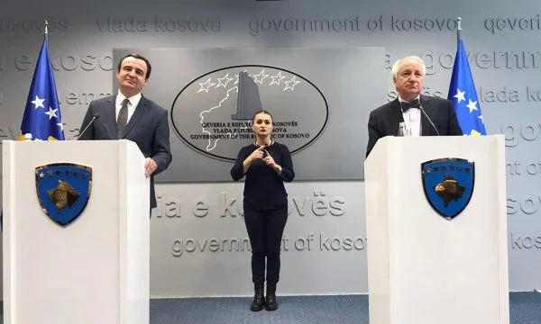Kryeministri Kurti e Ministri i Shëndetësisë thirrin konferencë për media