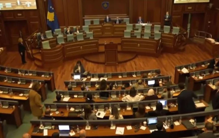Kuvendi të hënën seancë: 20 pika të papërfunduara në rend dite, disa nga korriku