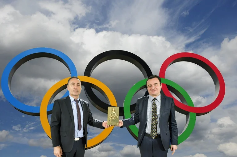 Kurti takon Ismetin e ‘rrethit’: Në Kosovë, sportin do ta bëjmë kulturë