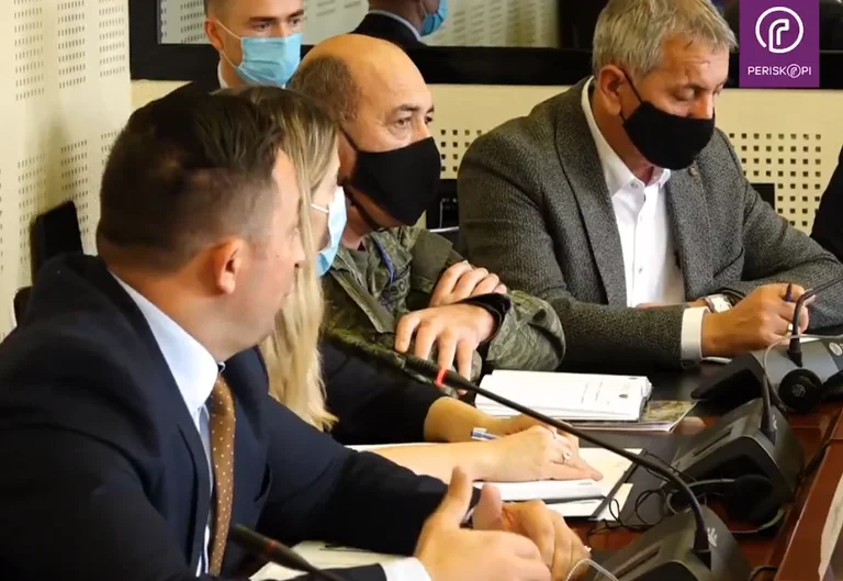 Raportimi i ministër Mehajt: Çka tha ai para se mbledhja të mbyllej për popullin?