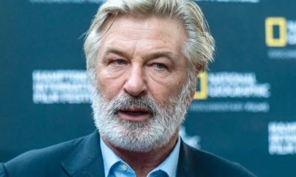 Alec Baldwin thotë se karriera e tij mund të marrë fund pas vrasjes aksidentale në xhirime