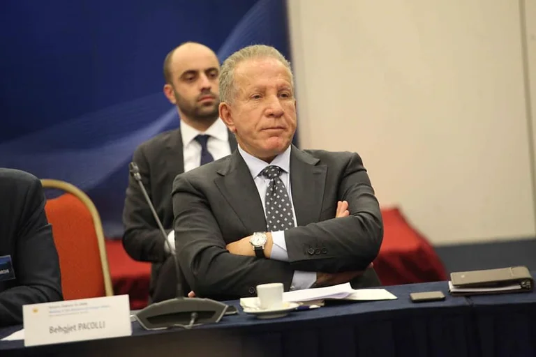 Pacolli: Albin Kurti ka urrejtje ndaj meje dhe njerëzve të biznesit