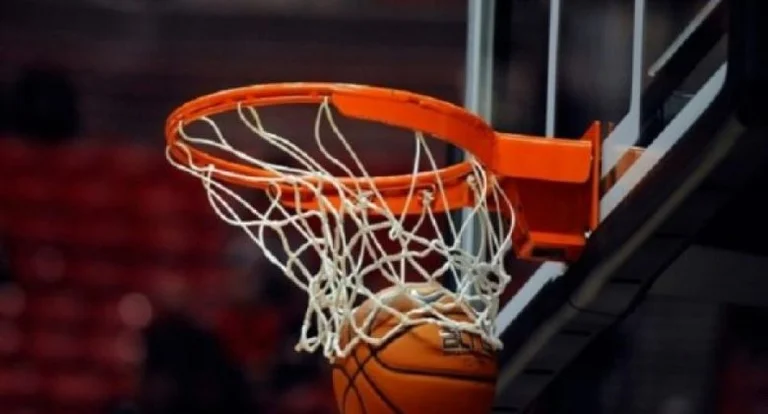 12 partite in pallacanestro Superleague