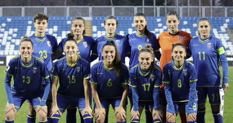 Kosovo Mädchen spielen heute gegen Albanien.