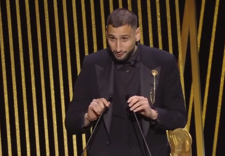 Gigi Donarumma annuncia il miglior portiere del mondo alla cerimonia Golden Top.