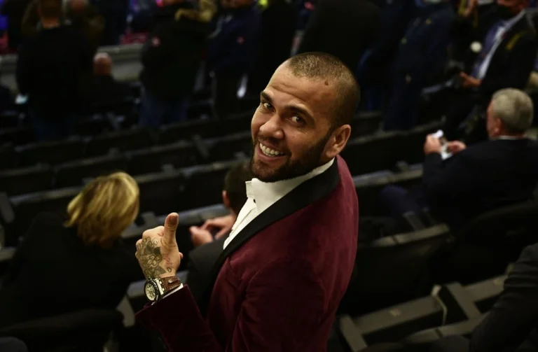 Sorprese Alves: Eriksen meritava la Terra d'Oro