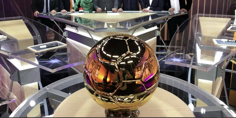 Starting to discover the list: Two football players are found taking 29th place on the list for Golden Top.