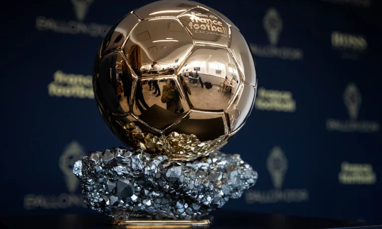 Fatti circa Golden Ball, prima nel 1956, altre caratteristiche privatizzate da Messy