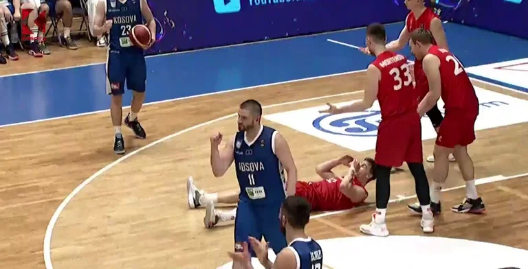 Kosovo avanza en Dinamarca en Pristina por delante de la mayor ferviente fan, Albin Kurti