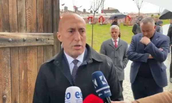 Haradinaj geht für Eigentumswohnungen an die Familien Mustafaj und Hamzaj in Glodjan