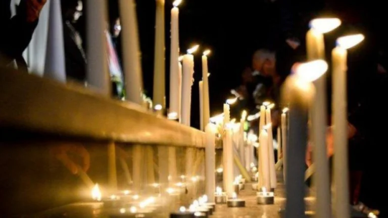 L'attacco di ieri sera a Decan accenderà candele in onore delle vittime