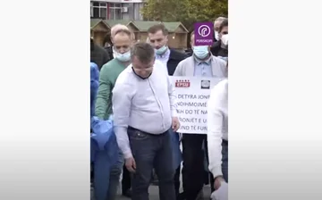 Sindikalistët ‘e kapur’ i kapen për fjale VV-së dhe grevojnë