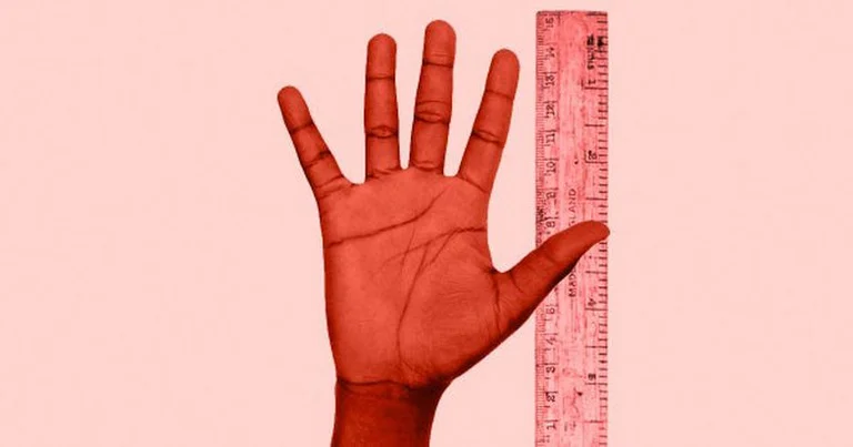 Was die Hand über den Penis und andere Verbindungen zwischen den Körperteilen angibt