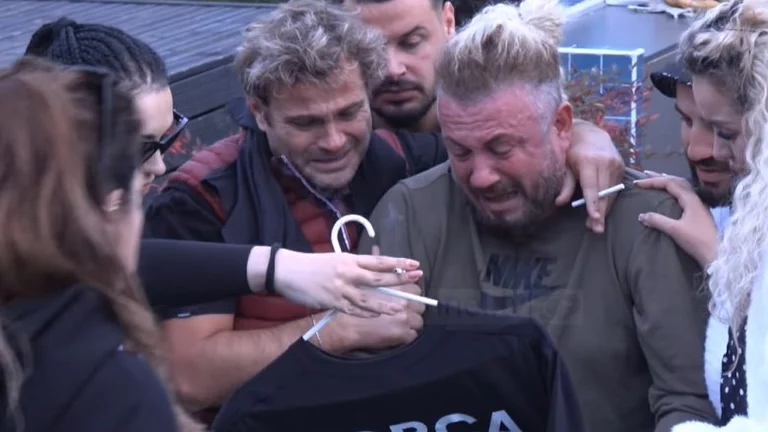 Sabian ébian riest aus der Überraschung kommen aus der Luft zu Big Brother's home V IP