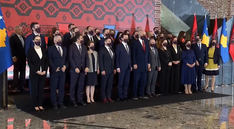 Goran Rakiq era alla riunione congiunta del Kosovo-Albania?