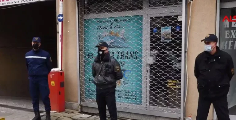 Polizei vor Busunternehmen Büros, die in Bulgarien getroffen wurden