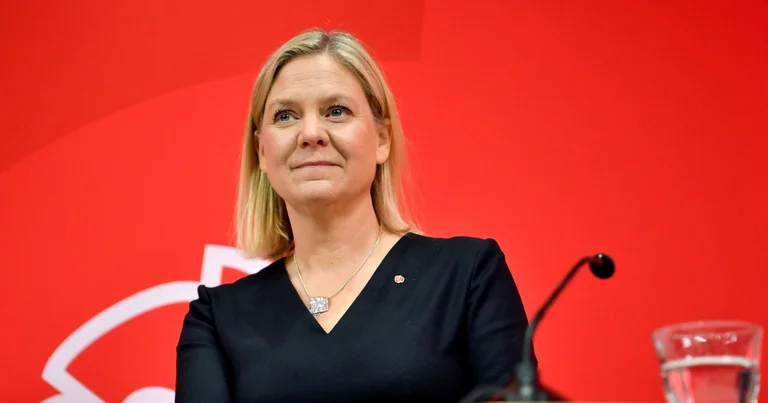 Schwedens Premierminister tritt Stunden nach der Wahl zurück