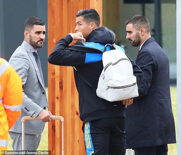 Ronaldo è protetto dai gemelli delle forze speciali d'élite che servono in Afghanistan