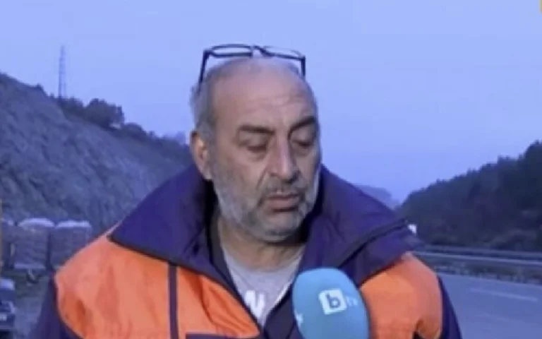 Este es el testigo que llegó por primera vez al autobús: No me sentía como aceite, pero sí olía como un neumático quemado.