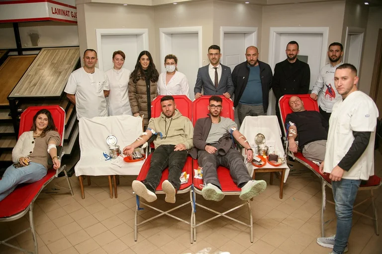 Al Trade Center Company staff voluntarily donates blood