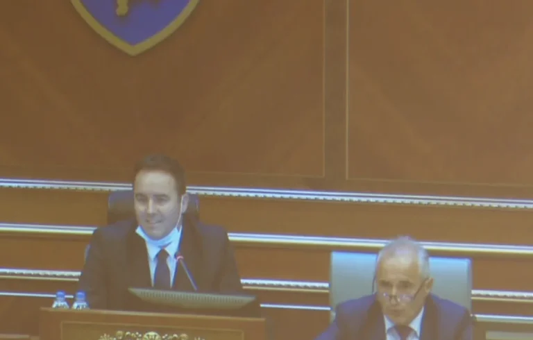 “Haki Sie sind auf dem Display, aber wissen Sie, was” Conjufca verspricht nicht Haki Abbas