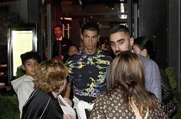 CR7 families are being protected by twins, former elite forces of special unit who think faster than others