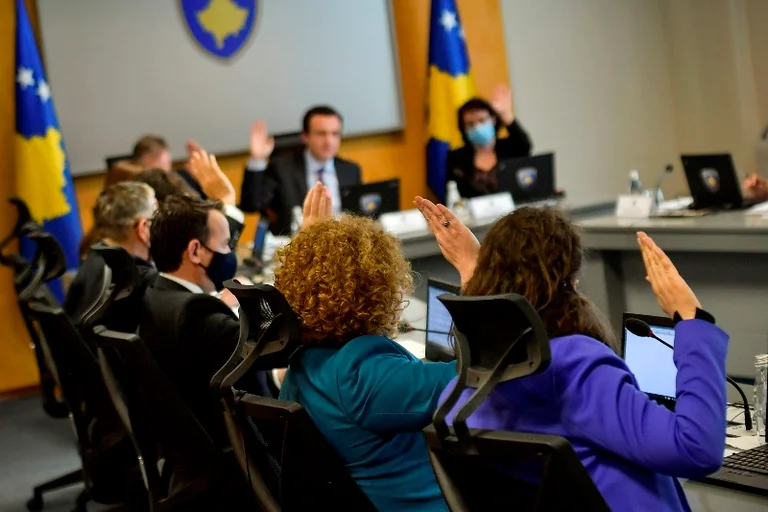 Qeveria merr vendim për strehimin e afganëve në Kosovë