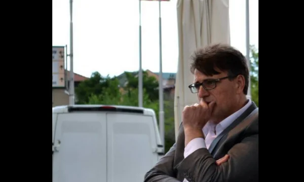 Der Politiker, deren Tochter bei ihrem tragischen Unfall gestorben ist: Siehe Sie in den Blumen des Gartens, meine Tochter Sume.