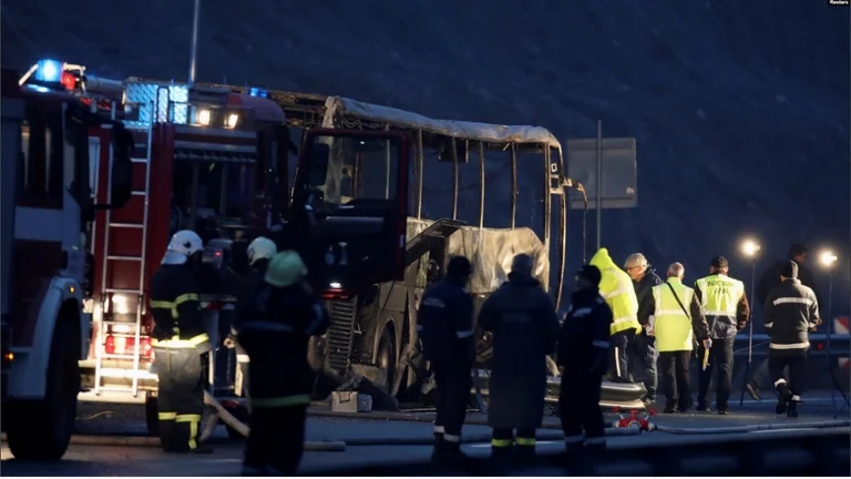 Filmati di autobus rilasciati da 46 morti in Bulgaria