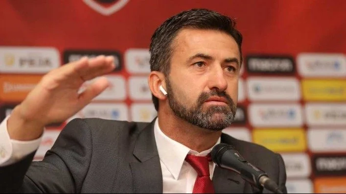 Ex allenatore albanese Panucci: Ho rifiutato 6-7 club.