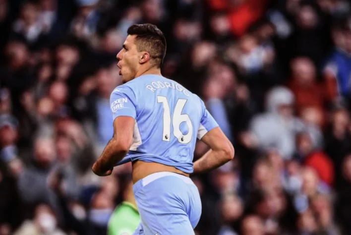 Rodri per il P match SG: si difendono con sei giocatori e attaccano con tre o quattro giocatori