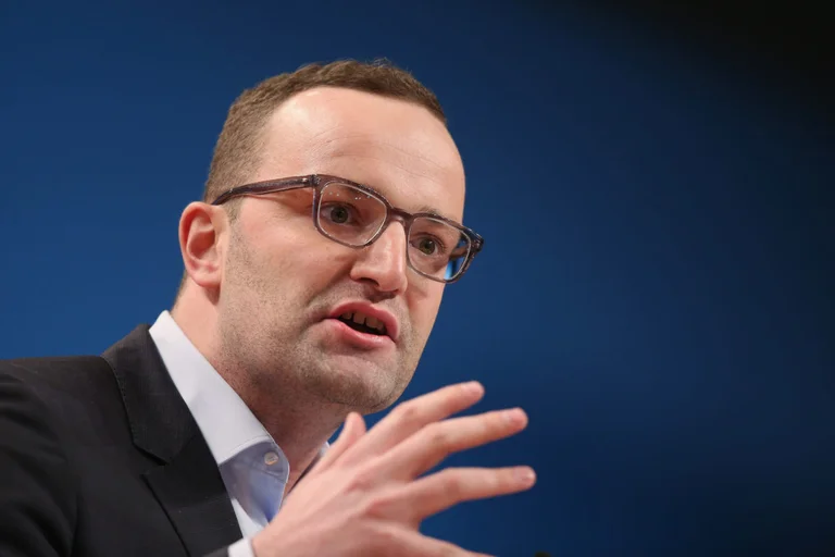 German Health Minister: Take your time to heal, or you will die by the end of winter