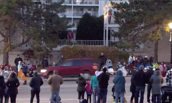 Wisconsin, USA: Fünf Tote nach dem Autoabsturz auf Parade