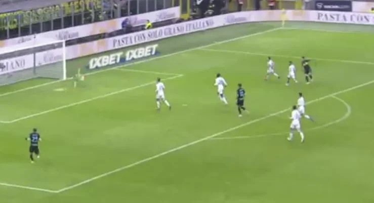 L'Inter segna anche il terzo gol verso Napoli
