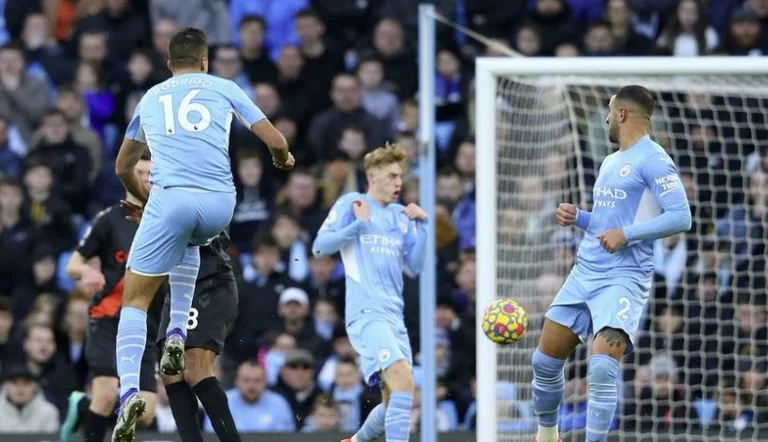 Man City bekommt drei neue Punkte. Eine Show im Sieg über Everton.