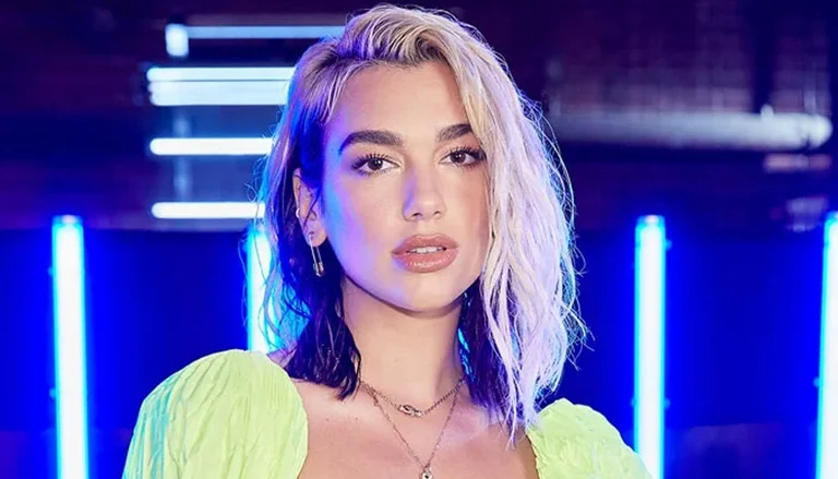 I want Lipa wins the “International Year Artist” in NRJ Music Awards