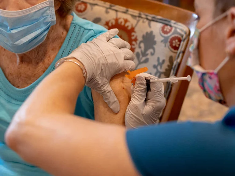 Washington steigert antiintensiven Impfstoff COVID-19