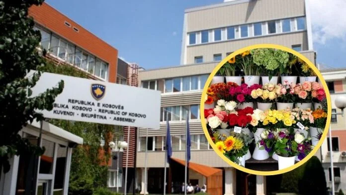 L'Assemblée du Kosovo signe un contrat d'approvisionnement en fleurs d'une valeur de 30 000 euros