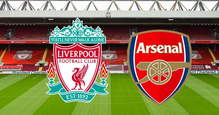 Offizielle Formationen: Livepool Arsenal.