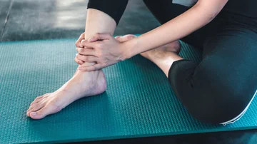 How to Watch Your Feet During Winter Without Spending Money