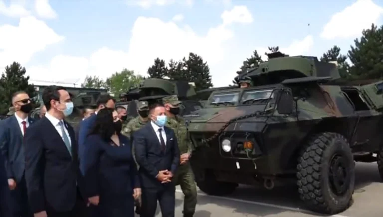 Les États-Unis envoient une note diplomatique au Kosovo : elle exige que la machine militaire donnée ne soit pas utilisée sans autorisation