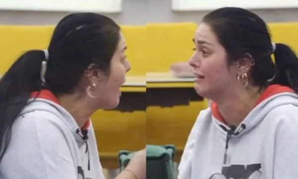 Fifi de repente se rompe en lágrimas (Vídeo)