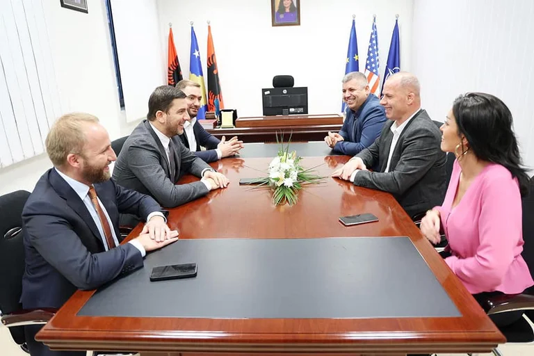 Ladrovci welcomes Memli Krasniqi: Highly praised democratic culture, election process
