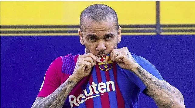 Barcellona sta dando la sua età: Danny Alves riceverà lo stipendio più basso consentito da La League